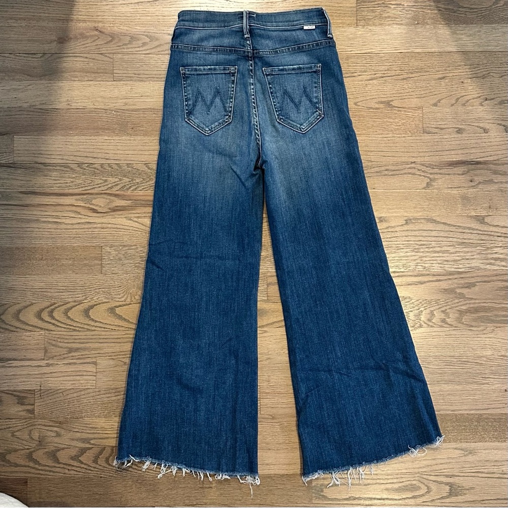 MOTHER Roller Crop Fray Jeans
